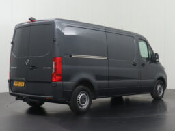 Mercedes-Benz Sprinter L2H1 | 2xSchuifdeur | Trekhaak 2000Kg | 173.070 km | 2021 | 136 pk