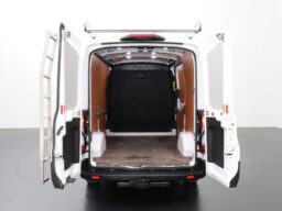 Ford Transit 2.0TDCI 130Pk Automaat L2H2 Imperiaal | Trekhaak | 120.129 km | 2020 | 129 pk