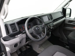 Volkswagen Crafter 2.0TDI L3H3 Highline | Imperiaal | Trekhaak | 201.220 km | 2019 | 102 pk