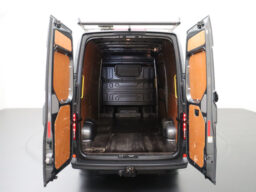 Volkswagen Crafter 2.0TDI L3H3 Highline | Imperiaal | Trekhaak | 201.220 km | 2019 | 102 pk