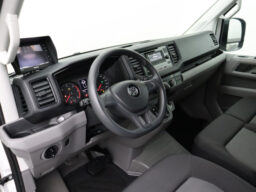 Volkswagen Crafter 2.0TDI 140PK DSG Automaat Bakwagen+Laadklep | Trekhaak | 110.668 km | 2022 | 140 pk
