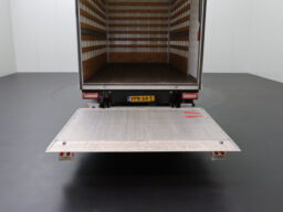 Volkswagen Crafter 2.0TDI 140PK DSG Automaat Bakwagen+Laadklep | Trekhaak | 110.668 km | 2022 | 140 pk