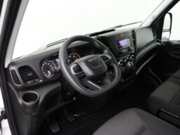Iveco Daily 35C16 3.0L Bakwagen+Laadklep | 38.241 km | 2023 | 156 pk